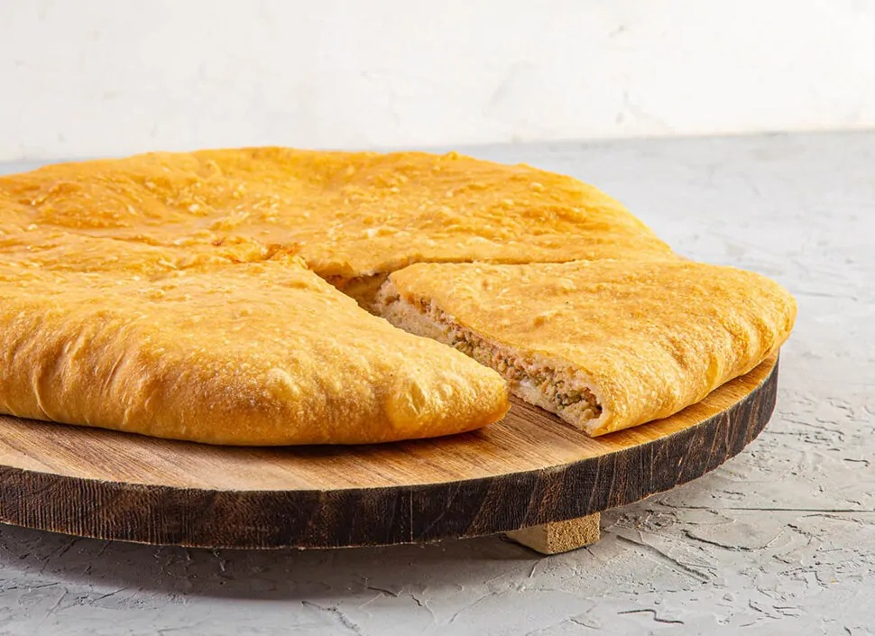 Пирог с лососем и брокколи