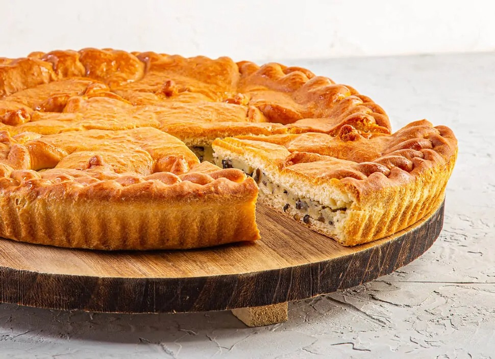 Пирог с грибами и картофелем