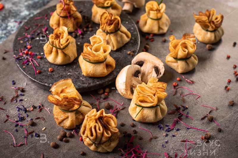 Мини-креп с рубленым мясом