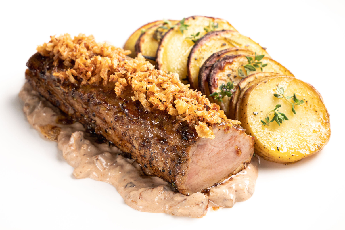 Телятина с запеченным картофелем