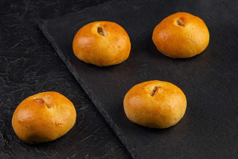 Мини пирожок с яблоком