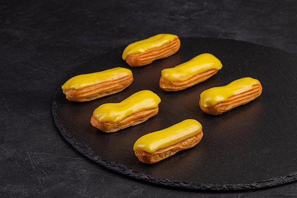 Эклер Банановый