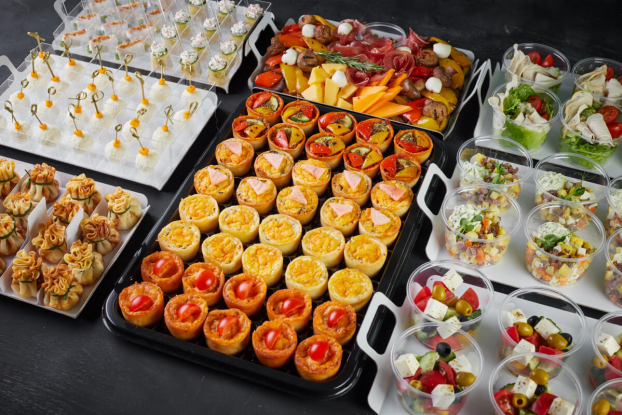 Фуршет на 12-15 человек Праздничный стол мини