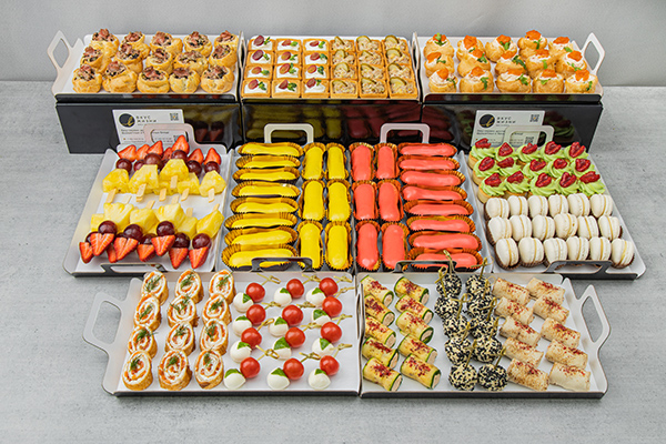 Фуршет на 10-15 человек. Холодные закуски и десерты №1