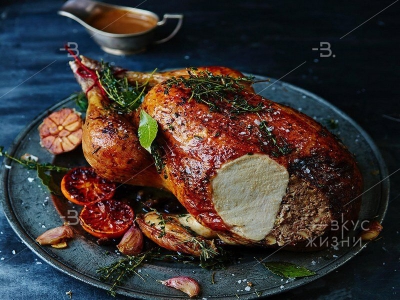 Индейка фермерская запеченная на зерновом откорме