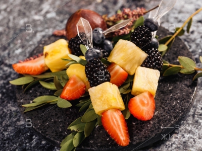 Фруктовая шпажка