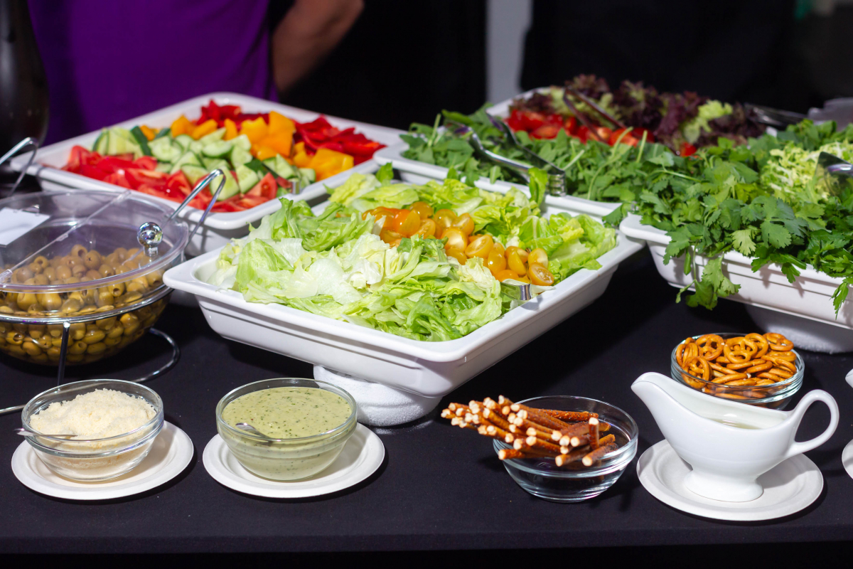 Станция Салат бар на 30 человек