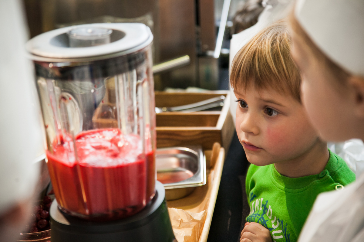 Свекольный хумус с фокаччо