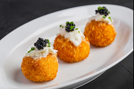 Картофельный крокет с страчателлой/фото