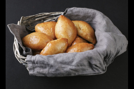 Мини пирожки с капустой/фото